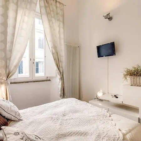 拉斯提弗列奇迹套房公寓 * 罗马