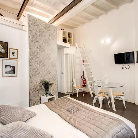 Trastevere Miracle * רומא