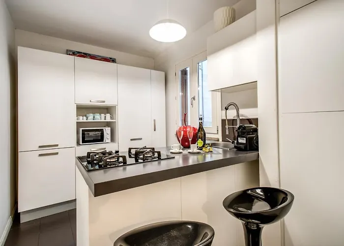 Trastevere Miracle * Rome